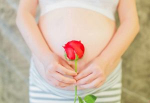 胚胎着床有什么症状？如何判断试管移植成功？